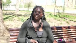 Fatima Cairo y Don Jorge follan como locos en varias posturas, con la joven negra aguantando y disfrutando a tope