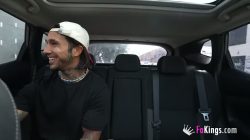 Sexo Público crude Bonny Blondie la Rubia Tetona se Folla a Edu Sánchez en el Coche y en el Capó con Gemidos que se Oyen en Toda Barcelona